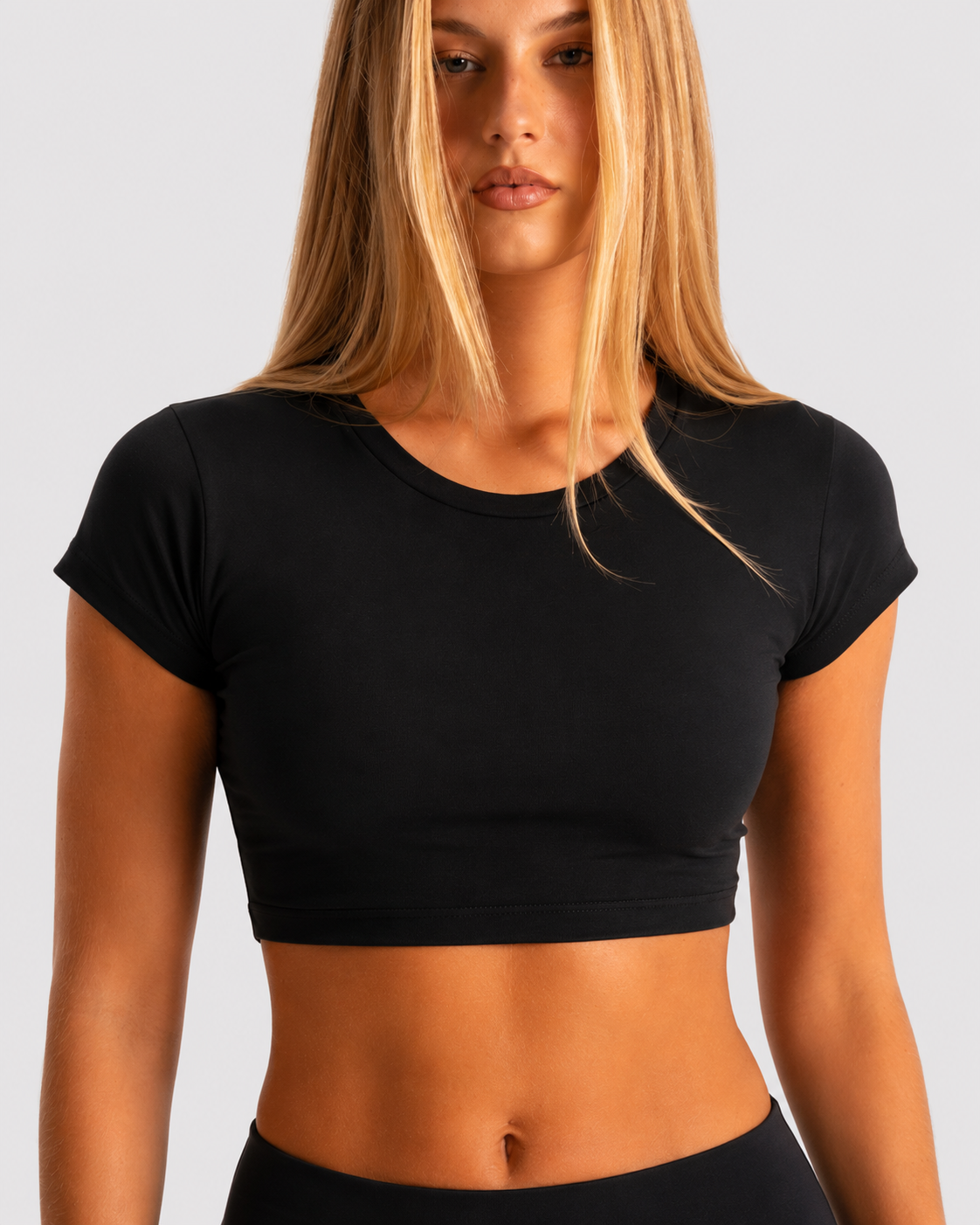 Top Stylish open-back crop top design